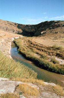 Gorge, Bavian, Iraq, 1977. Creator: Vivienne Sharp