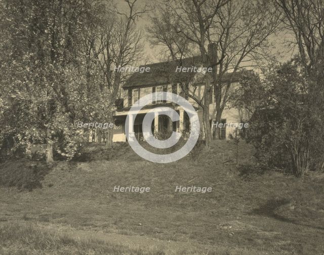 Gordon - Green Terrace, Falmouth, front, Washington Highway, between 1925 and 1929. Creator: Frances Benjamin Johnston.