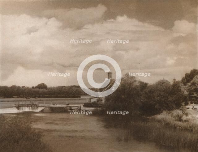 'Goring Lock', c1927, (1927). Artist: Reginald Belfield.