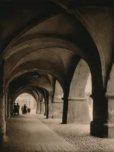 Goritz - Arcades in the Market square 1931. Artist: Kurt Hielscher