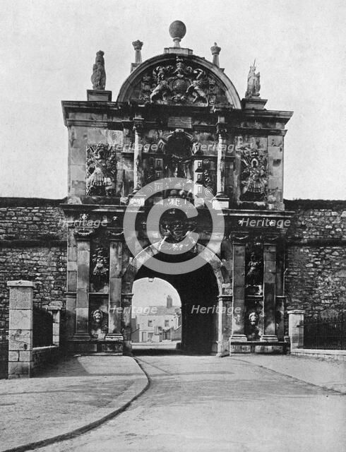 Gate of the Citadel, Plymouth, Devon, 1924-1926. Artist: Unknown
