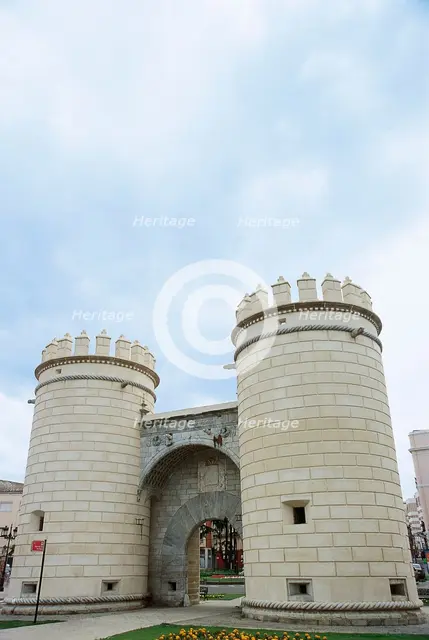 Gate of Palms (Puerta de Palmas), Badajoz, Extremadura, Spain, 16th century (2008).   Creator: LTL.