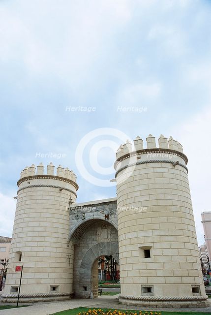 Gate of Palms (Puerta de Palmas), Badajoz, Extremadura, Spain, 16th century (2008).   Creator: LTL.