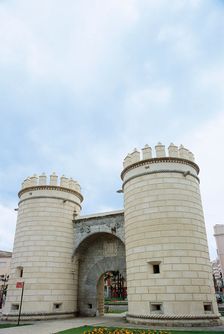 Gate of Palms (Puerta de Palmas), Badajoz, Extremadura, Spain, 16th century (2008). Creator: LTL