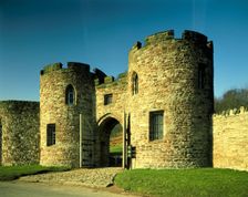 Gatehouse, Beeston Castle, Cheshire, 1987