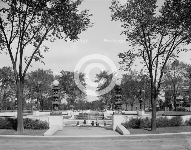 Gates Circle, Buffalo, N.Y., c.between 1910 and 1920. Creator: Unknown.