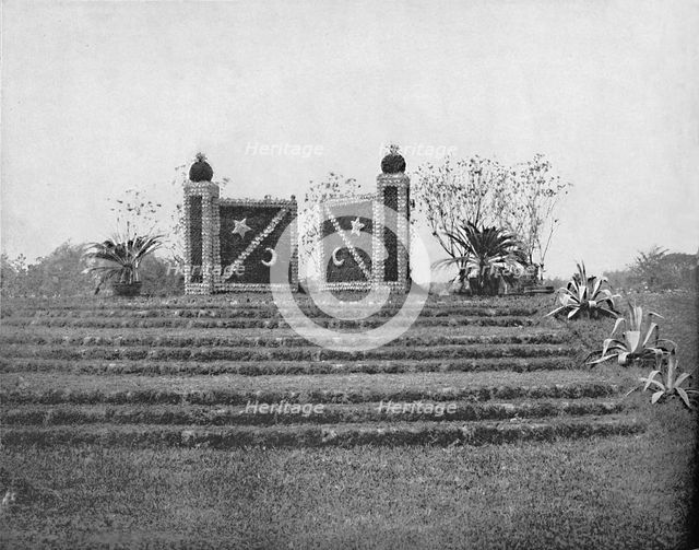 "Gates Ajar", Washington Park, Chicago', c1897. Creator: Unknown.