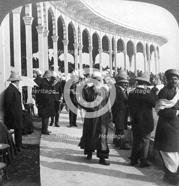 Gathering at the great Durbar Amphitheatre, Delhi, India, 1903.Artist: Underwood & Underwood