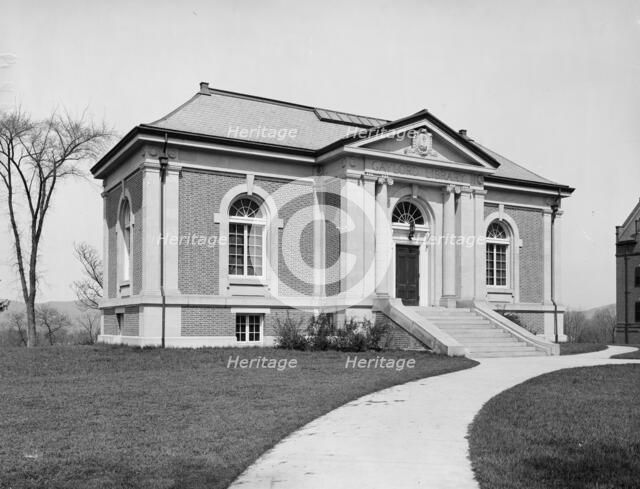 Gaylord Library, Mount Holyoke College, Mass., between 1900 and 1910. Creator: William H. Jackson.