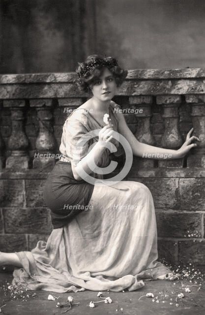 Gabrielle Ray (1883-1973), English actress, 1900s.Artist: W&D Downey