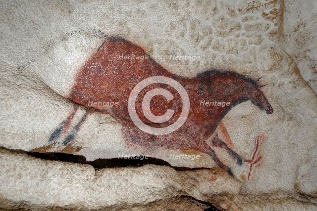 Galloping horse. Caves painting of Lascaux, ca 16.000-15.000 BC. Creator: Art of the Upper Paleolithic.