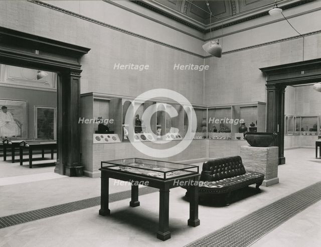 Gallery II, Royal Academy of Arts, International Exhibition of Chinese Art 1935-36, 1935. Creator: Unknown.