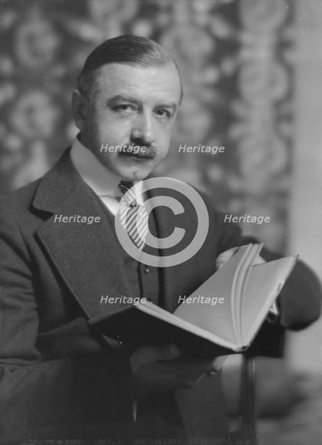 Ganz, Rudolph, Mr., portrait photograph, 1916 Mar. 11. Creator: Arnold Genthe.