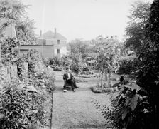 Garden at 124 E. Euclid Avenue, Detroit, Mich., between 1905 and 1915. Creator: Unknown