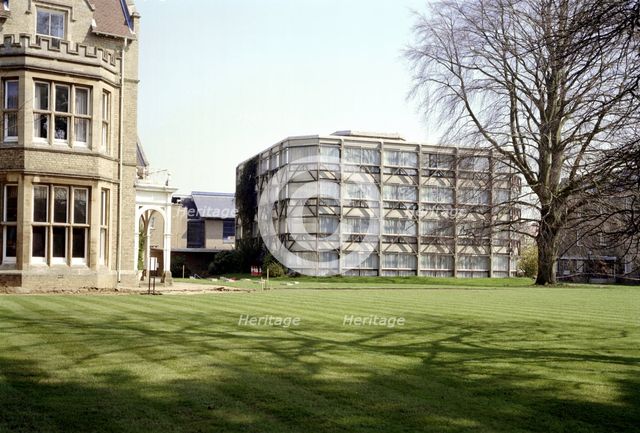 Garden Building, St Hilda's College, Oxford. Artist: JO Davies