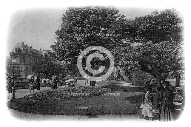 Gardens of the Hotel de Ville, Le Havre, Normandy, France, early 20th century. Artist: Unknown