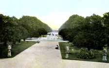 Gardens of Hampton Court Palace, London, 20th Century. Creator: Unknown