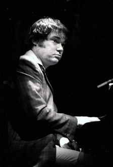 Gareth Williams, Ronnie Scott's, London, 2000. Artist: Brian O'Connor