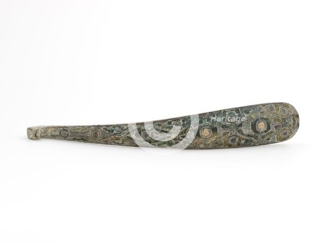 Garment hook, 480-222 B.C.E.. Creator: Unknown.