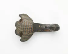 Garment hook (daigou) in the form of a bird, Han dynasty, 206 BCE-220 CE. Creator: Unknown