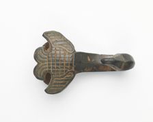 Garment hook (daigou) in the form of a bird, Han dynasty, 206 BCE-220 CE. Creator: Unknown