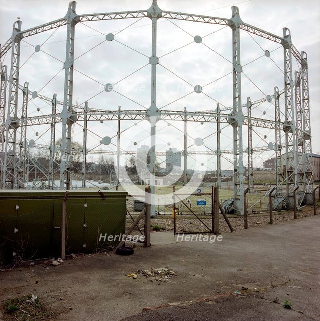 Gas holder, St Lukes Avenue, Ramsgate, Kent, 2000. Artist: P Williams