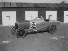 GC Stead in his AC 5 at the JCC 200 Mile Race, Brooklands, Surrey, 1921. Artist: Bill Brunell