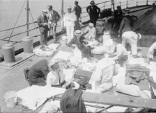 Getting outfits ready, MAINE, between c1915 and c1920. Creator: Bain News Service