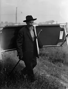 Gettysburg Reunion: G.A.R. & U.C.V. - Veterans of The G.A.R. And of The Confederacy..., 1913. Creator: Harris & Ewing