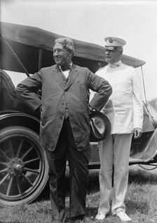 Gettysburg Reunion: G.A.R. & U.C.V. - Sec. Garrison And Col. Liggett, U.S.A., 1913. Creator: Harris & Ewing