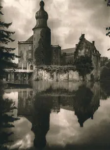Gemen (Westfalen). Wasserschloss 1931. Artist: Kurt Hielscher