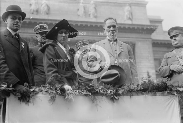 Gen. E. Nunez & Julia, between c1915 and c1920. Creator: Bain News Service.