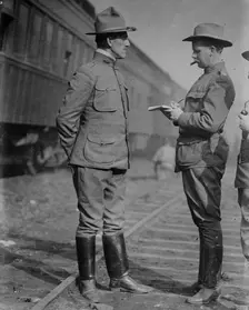 Gen. Speaks, Maj. Palmer, 1916. Creator: Bain News Service