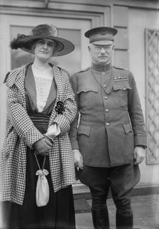 Gen. W.G. Haan & wife, between c1915 and c1920. Creator: Bain News Service