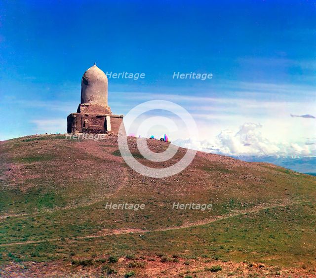 General view of mosque at the top of Chapan-Ata Mountain, Samarkand, between 1905 and 1915. Creator: Sergey Mikhaylovich Prokudin-Gorsky.