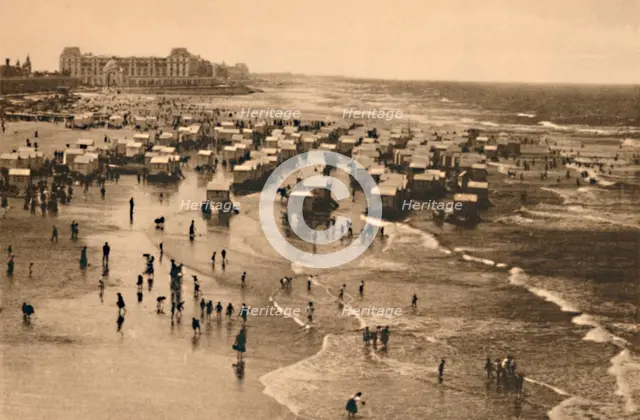 'General View of the Strand at Bath-time',  c1928. Artist: Unknown.