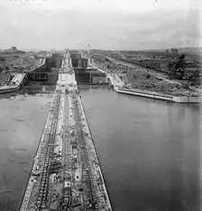 General view from temporary tower on north end of approach wall looking south..., July 18, 1913. Creator: Harris & Ewing