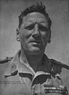 General Auchinleck decided the army will stand at Alamein 1942 (1944)