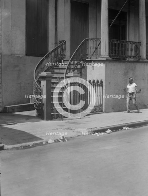 General Beauregard's house, 1113 Chartres Street, New Orleans, between 1920 and 1926. Creator: Arnold Genthe.