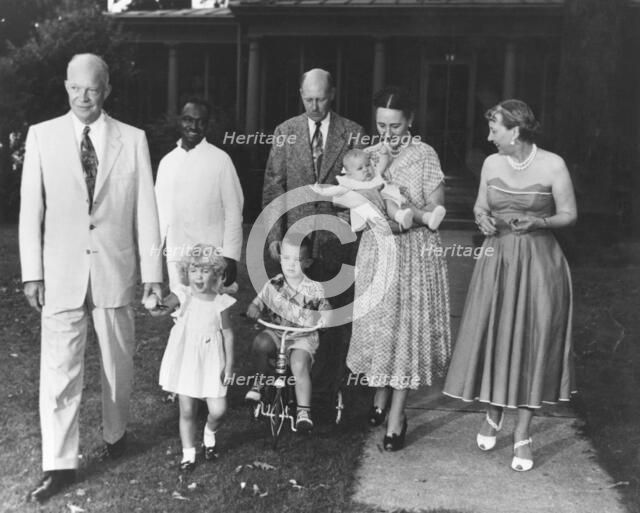 General Eisenhower and his family, Fort Sheridan, Illinois, USA, 14th July 1952. Artist: Unknown