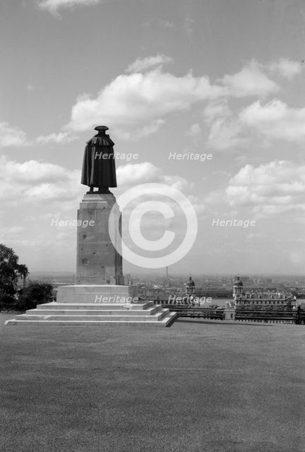 General James Wolfe statue, Greenwich Park, London, c1945-c1965. Artist: SW Rawlings