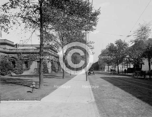 General offices, Hiram Walker & Sons, Walkerville, Ont., between 1905 and 1915. Creator: Unknown.