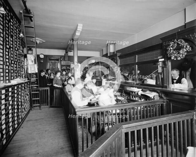 General offices, Whitney Warner Publishing Co., Detroit, Mich., between 1900 and 1905. Creator: Unknown.
