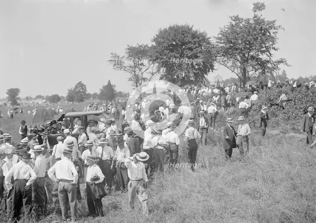 General Sickles's Carriage, Gettysburg, 1913. Creator: Bain News Service.