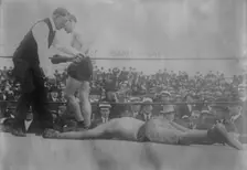 Geo. Chip k.o.'s Billy Murray, between c1910 and c1915. Creator: Bain News Service