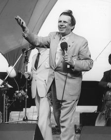 George Melly, Capital Radio Jazz Festival, 1979. Creator: Brian Foskett