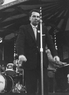 George Melly with Mick Mulligan Band, Beaulieu Jazz Festival, Hampshire, 1960. Creator: Brian Foskett