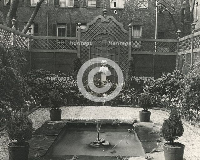 George Hoadly Ingalls house, 154 East 78th Street, New York, New York, 1921. Creator: Frances Benjamin Johnston.