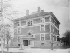 George S. Fraser House, R St. and Conn. Ave., N.W., Washington, D.C., between 1890 and 1950. Creator: Frances Benjamin Johnston