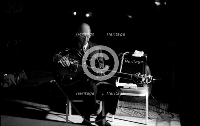 George Van Eps, Bulls Head, Chislehurst, April, 1993.  Artist: Brian O'Connor.